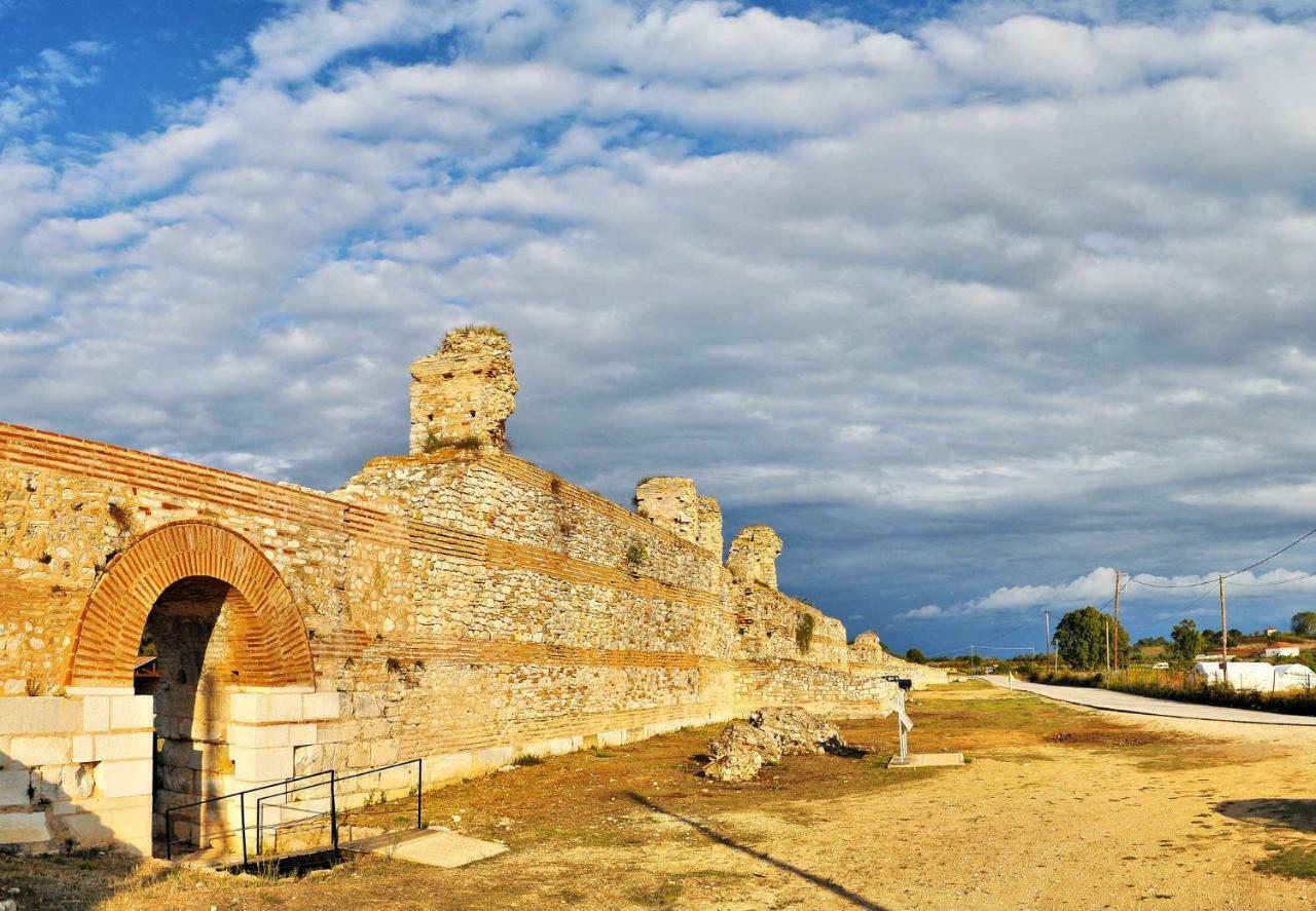Апартаменты The Elysian At Nicopolis Jacuzzi Nikopolis Экстерьер фото